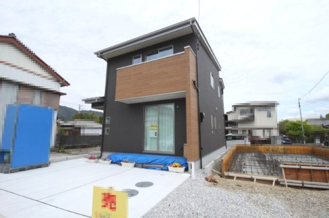 土佐市高岡町乙　新築戸建　西棟　【内覧可能】（全2区画）