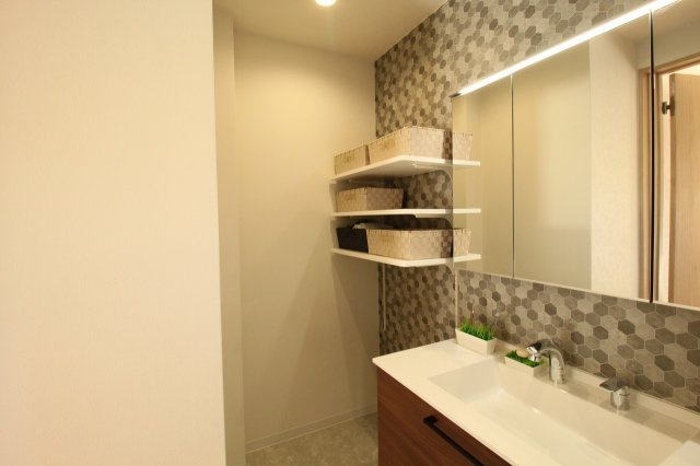 土佐市高岡町乙　新築戸建　西棟　（全2区画）の脱衣所