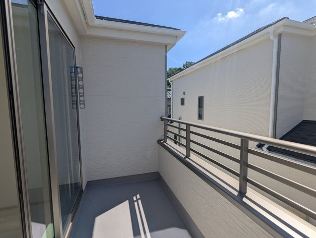 瀬戸市秋葉町　全2棟のバルコニー