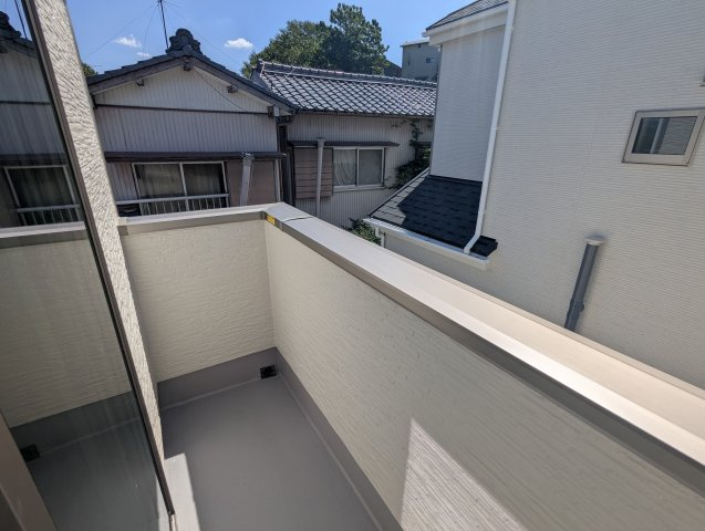 瀬戸市秋葉町　全2棟のバルコニー