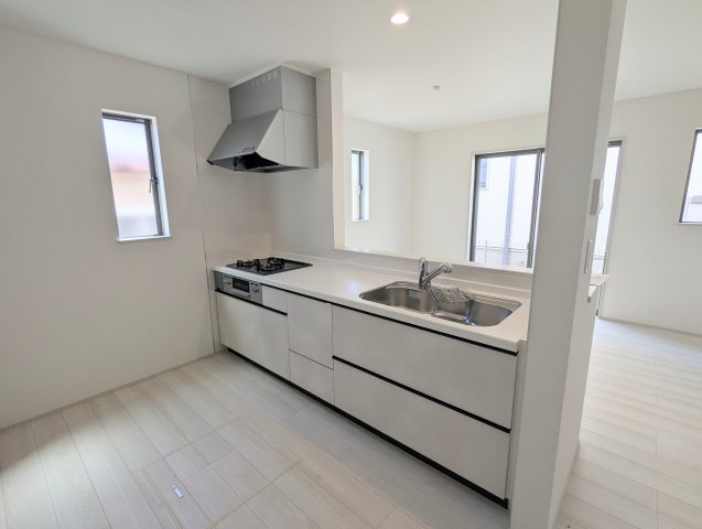 瀬戸市秋葉町　全2棟のキッチン