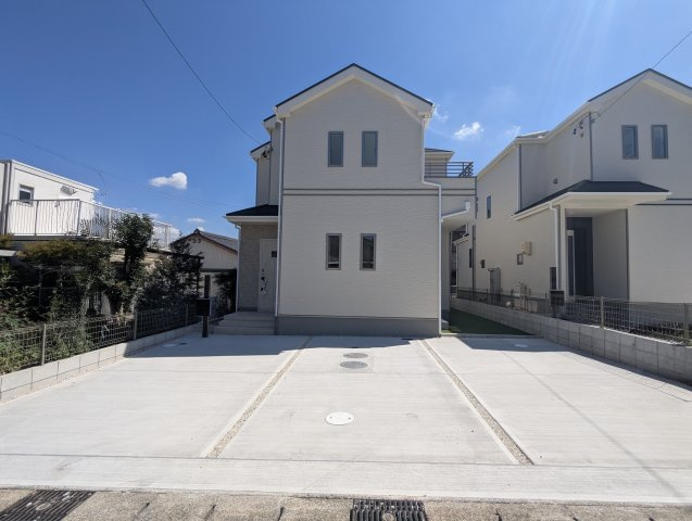 瀬戸市秋葉町　全2棟の外観