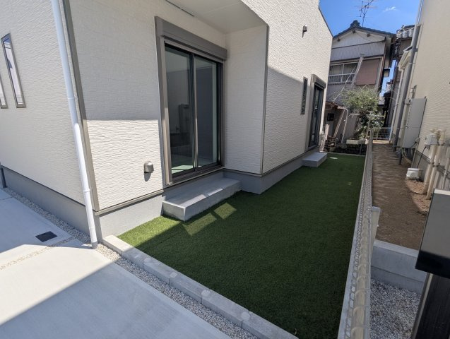 瀬戸市秋葉町　全2棟の庭