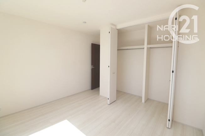 【内装】 | リーブルガーデン　立川市一番町6丁目　新築　全1棟 | 物を収納してお部屋をスッキリと見せる事が出来ます♪