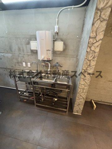 大阪市東淀川区小松１丁目の店舗事務所の内装