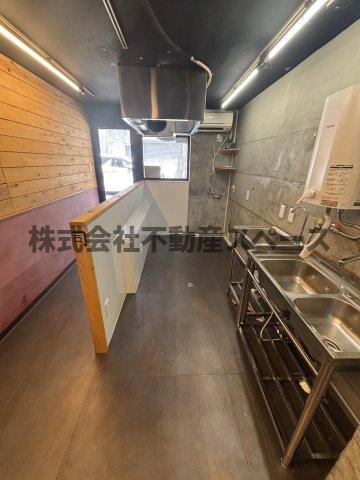 大阪市東淀川区小松１丁目の店舗事務所の内装