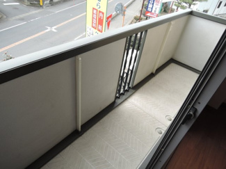 【バルコニー】 | ベルウィル･メゾン　Ａ