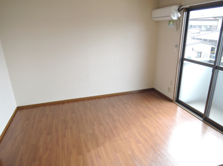 【居間・リビング】 | ベルウィル･メゾン　Ａ