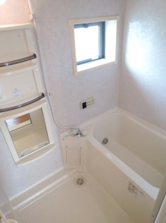 【浴室】 | ベルウィル･メゾン　Ａ