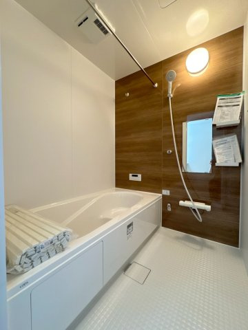 ーBloomーブルームー小倉南区湯川1丁目1期　【小倉南区　新築戸建て】の浴室|明るく清潔感のある浴室で、１日の疲れを癒せます　【小倉南区　新築戸建て】