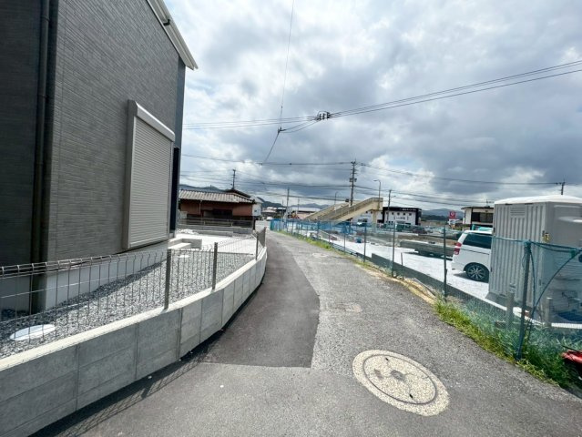 ーBloomーブルームー小倉南区湯川1丁目1期　【小倉南区　新築戸建て】の前面道路含む現地写真|現地撮影　2025,8,22　ーBloomーブルームー小倉南区湯川1丁目1期　【小倉南区　新築戸建て】