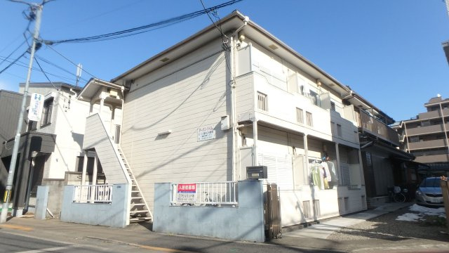 昭島市朝日町１丁目のアパート