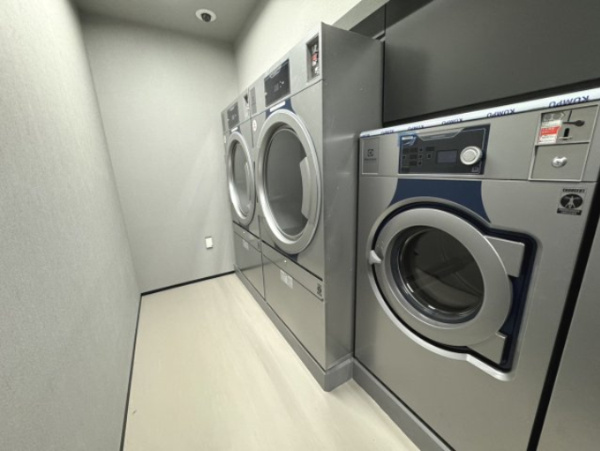 【その他共用部分】 | 【ランドリールーム】地下1階にございます。雨の日や、たくさんのお洗濯がある日に嬉しい設備！