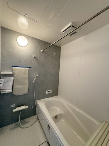 ーFor.Mーフォルムー小倉南区湯川1丁目1期　【小倉南区　新築戸建て】の浴室|半身浴もゆっくり楽しめる広々浴室　【小倉南区　新築戸建て】