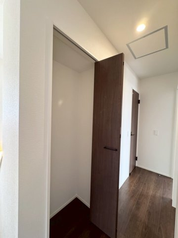 ーFor.Mーフォルムー小倉南区湯川1丁目1期　【小倉南区　新築戸建て】の収納|2階通路にも便利な収納完備♪【小倉南区　新築戸建て】