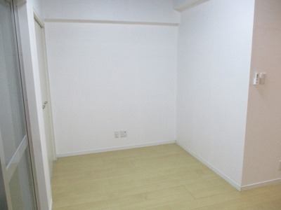 【洋室】 | カーサ　ルミノサ