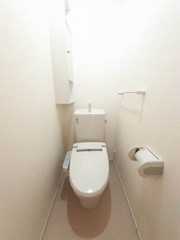 ノヴァ　ビジュアルのトイレ|ゆったりとした空間のトイレです