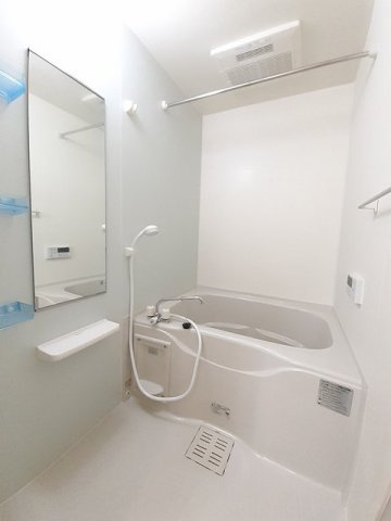 ノヴァ　ビジュアルの浴室|きれいなお風呂です