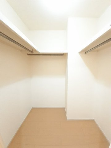 ノヴァ　ビジュアルの収納|たっぷりとした収納スペースです