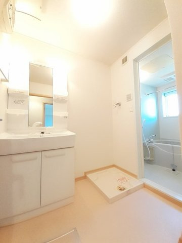 ベルコート桜Ａの洗面所|コンパクトで使いやすい洗面所