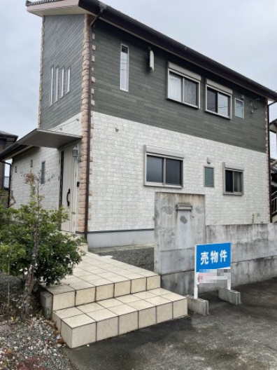 八代市長田町中古戸建の外観