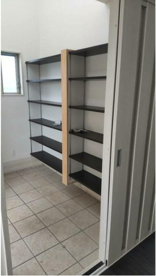 八代市長田町中古戸建の収納|シューズクローク