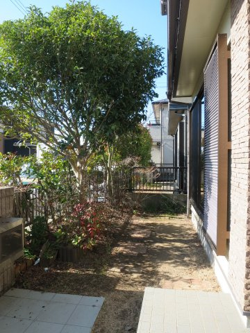 松ケ丘２丁目住宅の庭