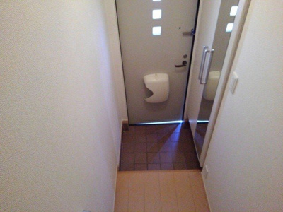 【玄関】 | コモド　ヴィラ　Ⅰ | 毎日通る玄関はこちらです