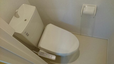 【トイレ】 | つきの詩Ⅱ | ゆったりとした空間のトイレです