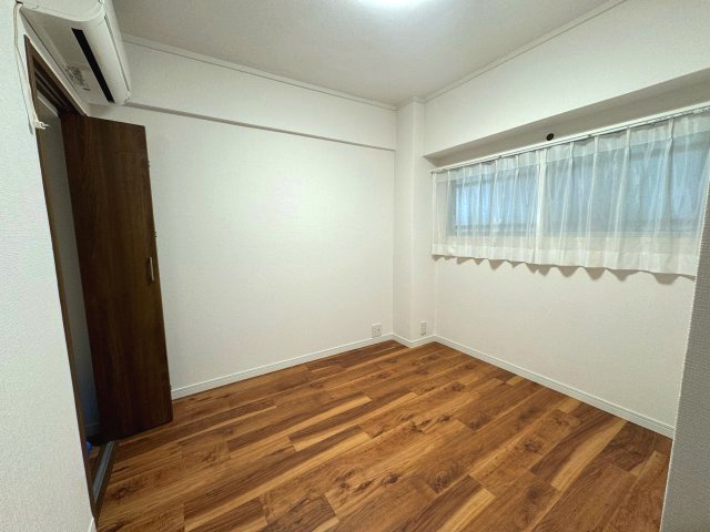 府中マンションの洋室|洋室２(約３.６帖)