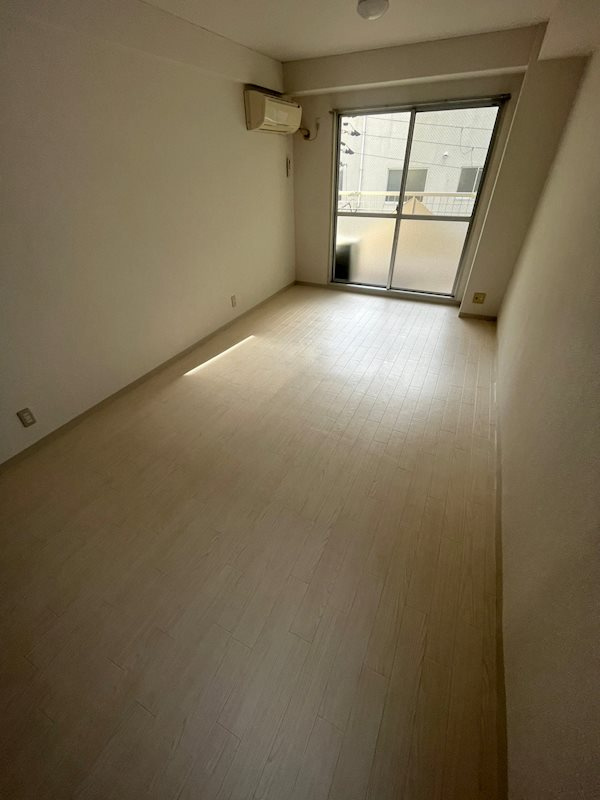 ヒルズコート海岸通の居間・リビング