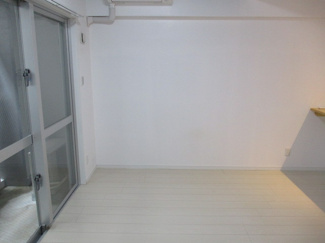 【洋室】 | カーサ　ルミノサ