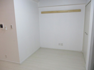 【洋室】 | カーサ　ルミノサ