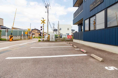 【駐車場】 | アムール・コルン