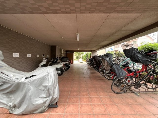 エクセレント北松戸の駐輪場