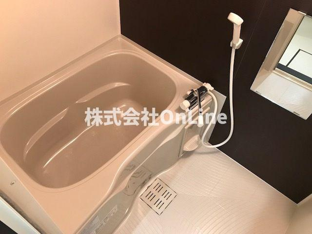 クロワール 別宮の浴室
