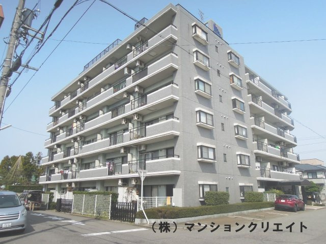 福井ダイカンプラザの外観|外観は近年の大規模修繕により更に綺麗になりました！