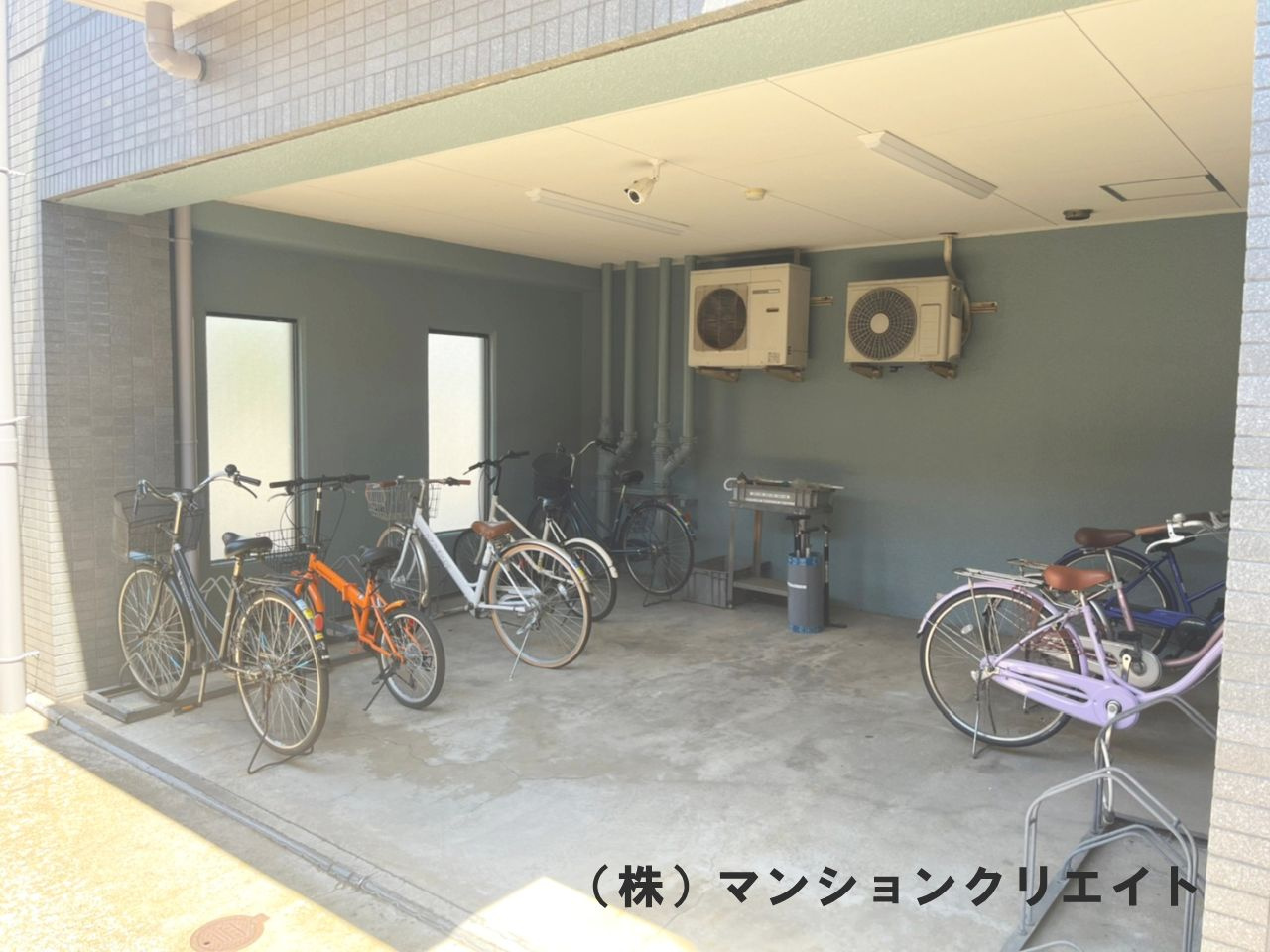 福井ダイカンプラザの駐車場