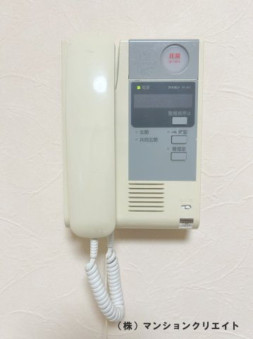 福井ダイカンプラザの防犯設備|受話器型インターホン