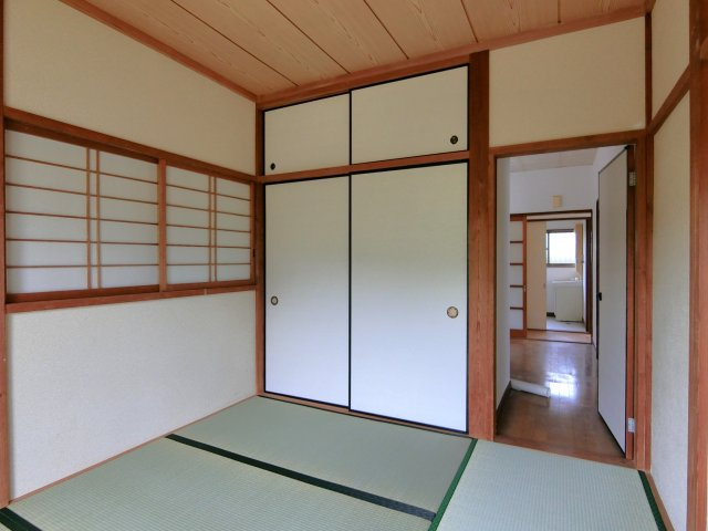 関内貸家７号棟の和室