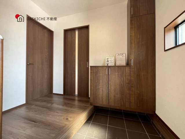 【玄関】 | 羽生市砂山第1期　新築戸建　全20区画　11号棟