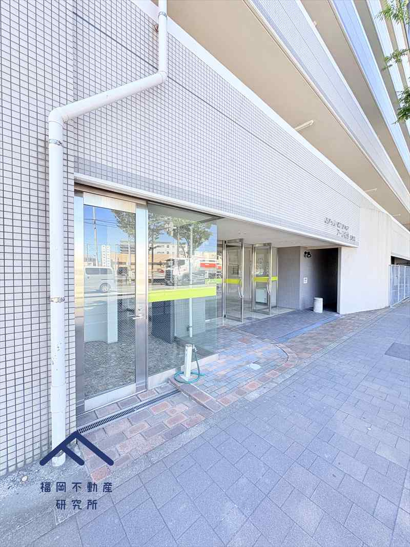 ロワールマンションアール板付弐番館のエントランス