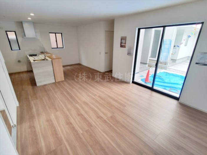 【居間・リビング】の画像