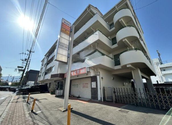 ハイプラザ長岡の外観