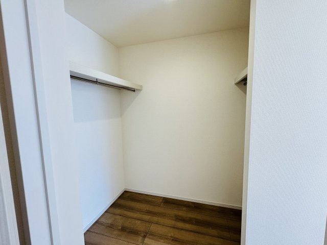 八王子市　川口町　中古戸建ての収納|～ウォークインクローゼットでお荷物がスッキリ収まります～