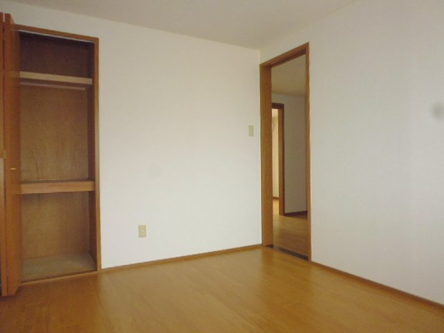 ローゼン大上の寝室|洋室