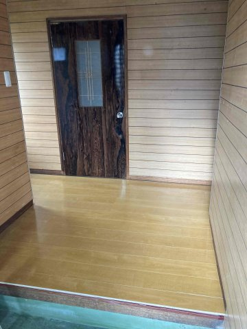 伊達市西浜町107-88戸建の玄関