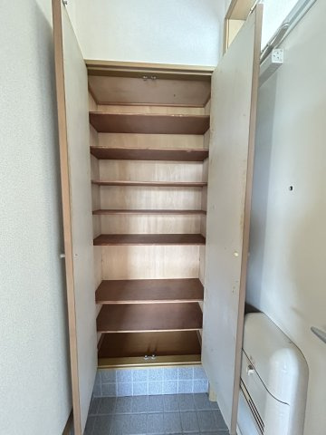 サンハイムAの収納