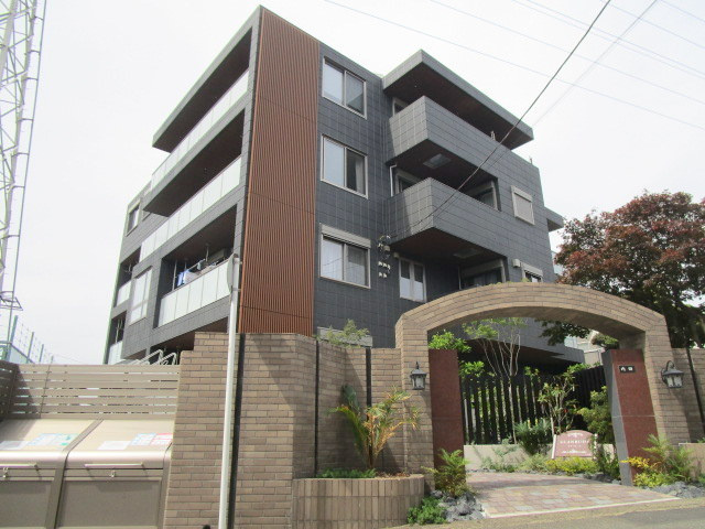 ＧＬＡＮＲＵＨＥの外観