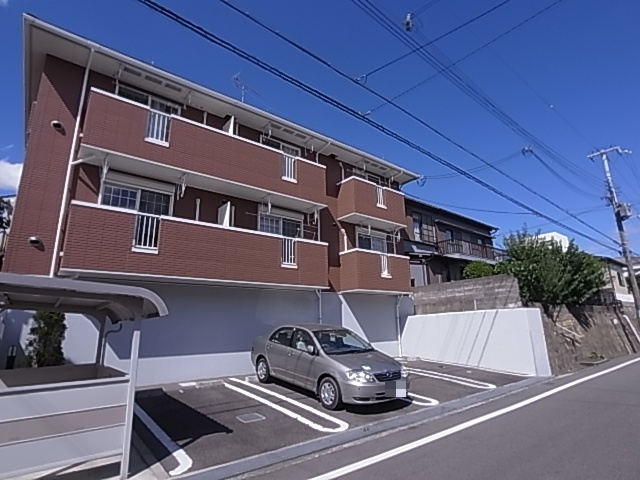 神戸市北区鈴蘭台北町６丁目のアパート